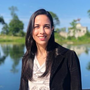 Meet your Posher, Beatriz